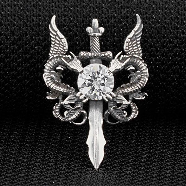 Mona Roza Kolye, Zincir, Künye