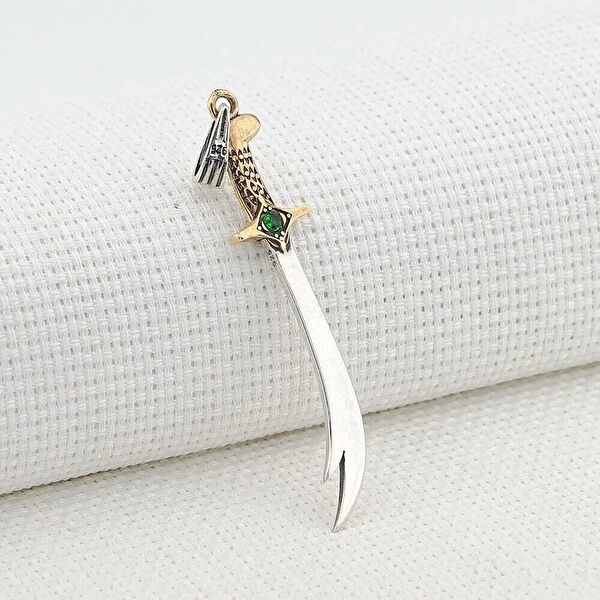 Mona Roza Kolye, Zincir, Künye