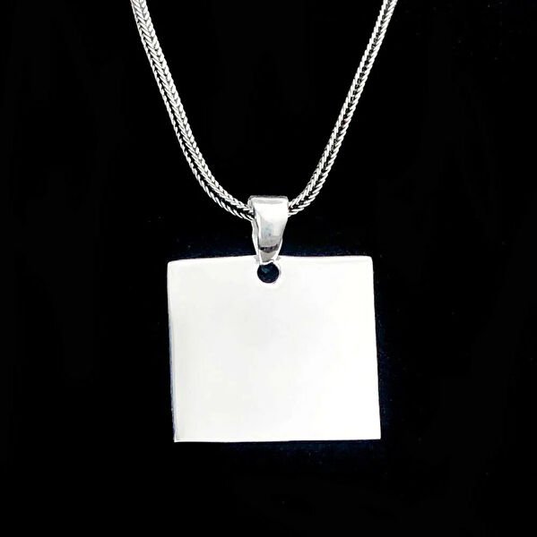 Mona Roza Kolye, Zincir, Künye