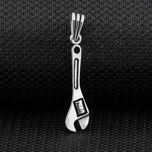 Mona Roza Kolye, Zincir, Künye