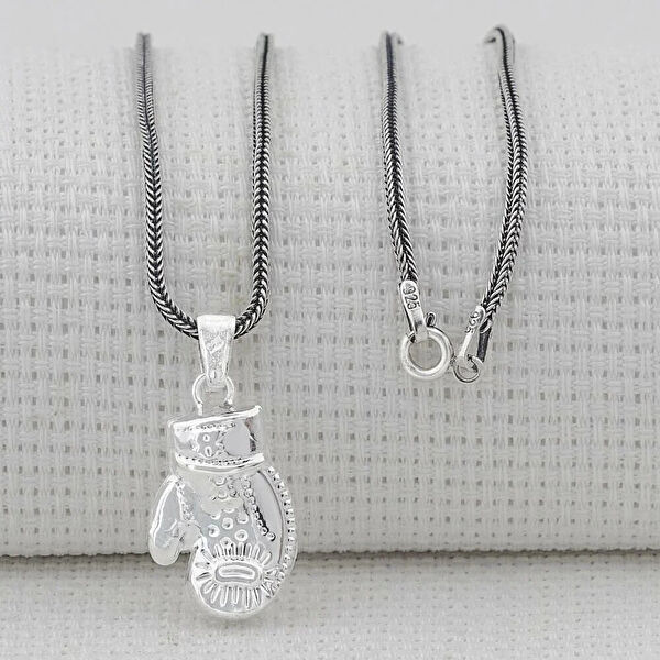 Mona Roza Kolye, Zincir, Künye