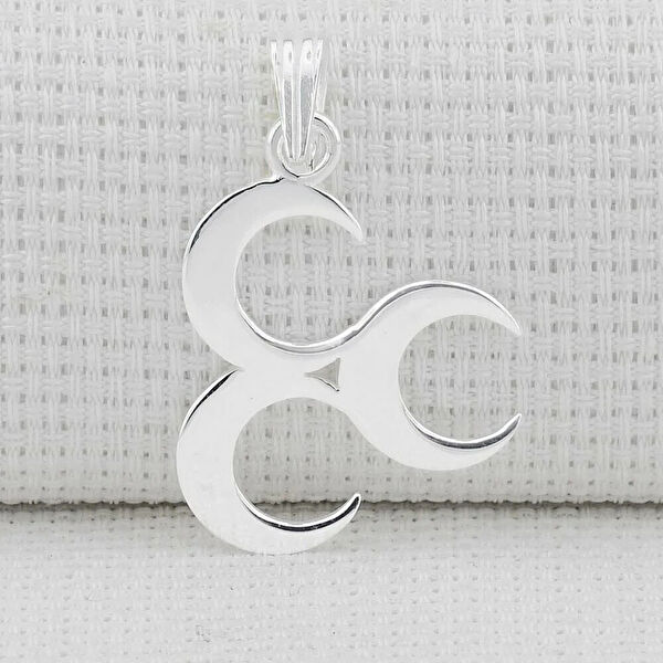 Mona Roza Kolye, Zincir, Künye