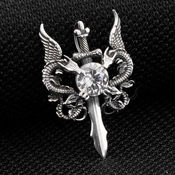 Mona Roza Kolye, Zincir, Künye