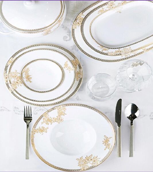 Royal Yemek Takımı