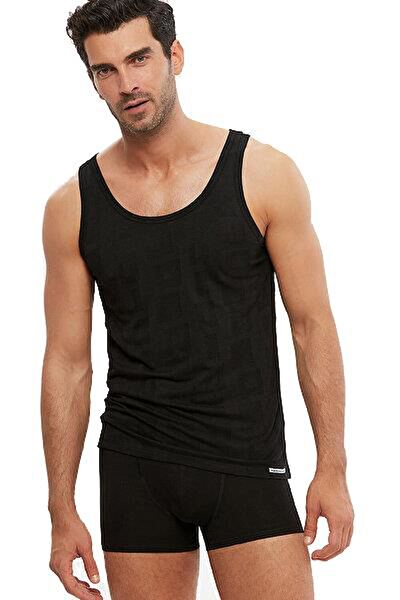 Kom Erkek Atlet, Fanila