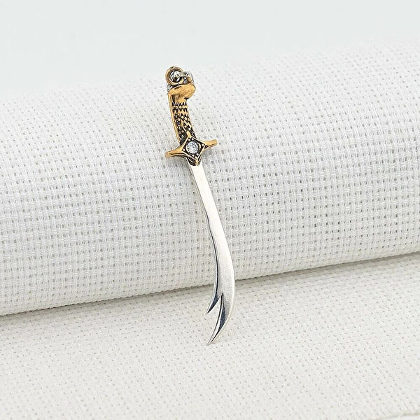 Mona Roza Kolye, Zincir, Künye