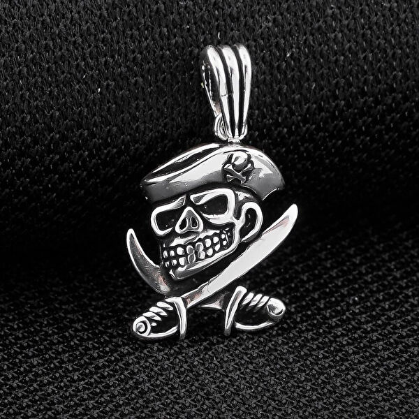 Mona Roza Kolye, Zincir, Künye