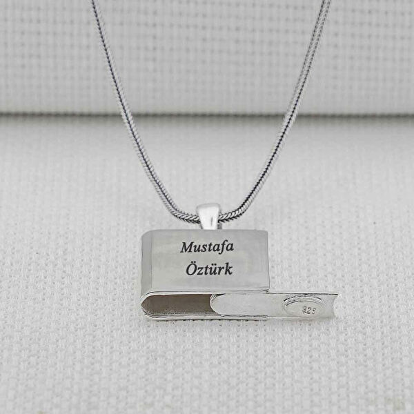 Mona Roza Kolye, Zincir, Künye