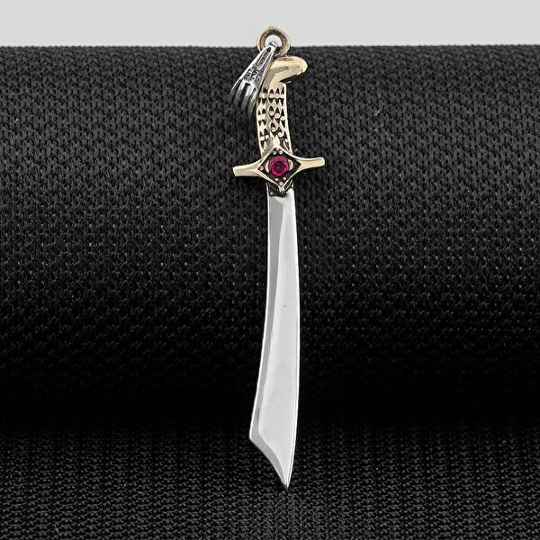 Mona Roza Kolye, Zincir, Künye