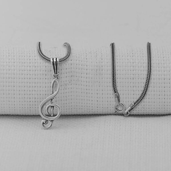 Mona Roza Kolye, Zincir, Künye