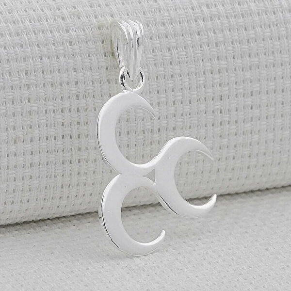 Mona Roza Kolye, Zincir, Künye