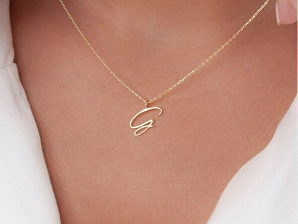 Mona Roza Altın Kolye