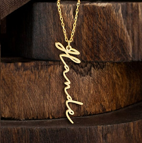 Mona Roza Altın Kolye