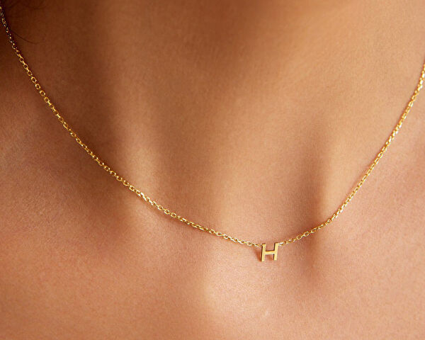 Mona Roza Altın Kolye