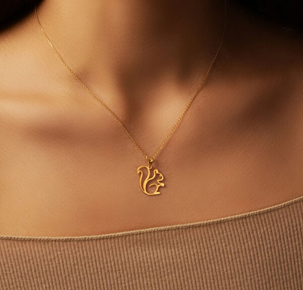 Mona Roza Altın Kolye