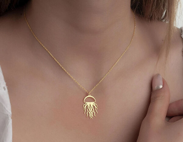 Mona Roza Altın Kolye