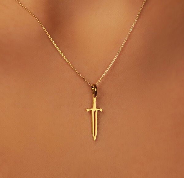 Mona Roza Altın Kolye