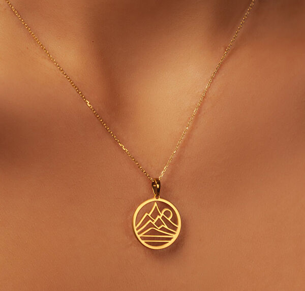 Mona Roza Altın Kolye