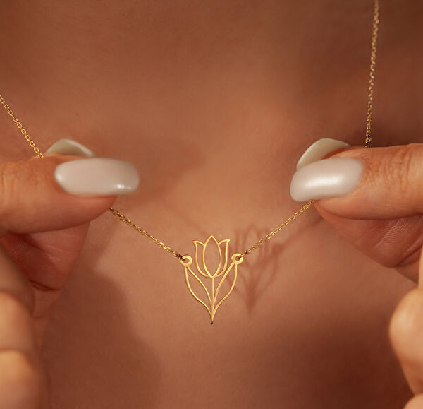 Mona Roza Altın Kolye