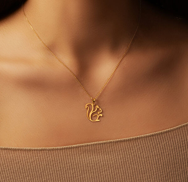 Mona Roza Altın Kolye