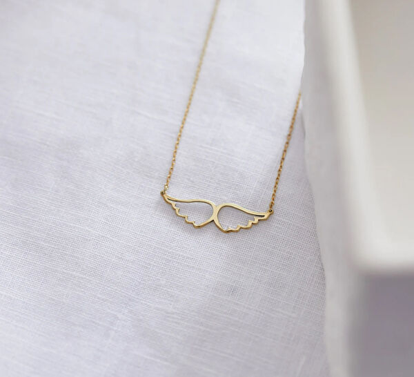 Mona Roza Altın Kolye