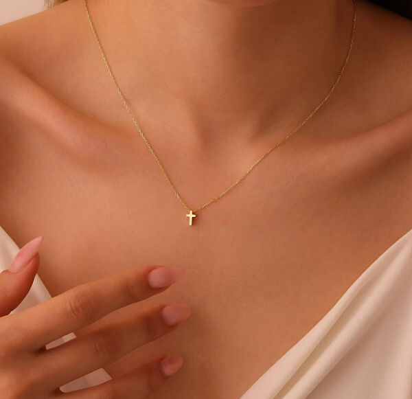 Mona Roza Altın Kolye