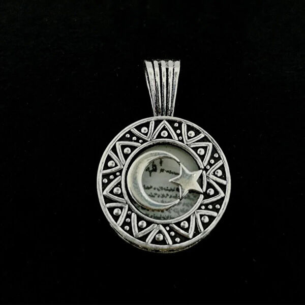 Mona Roza Kolye, Zincir, Künye