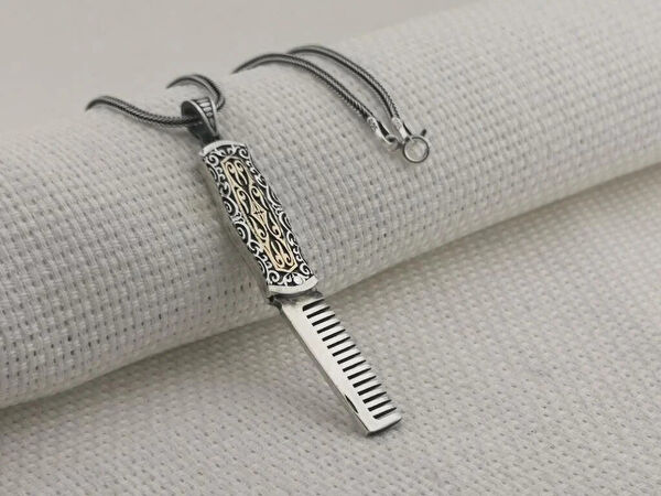 Mona Roza Kolye, Zincir, Künye