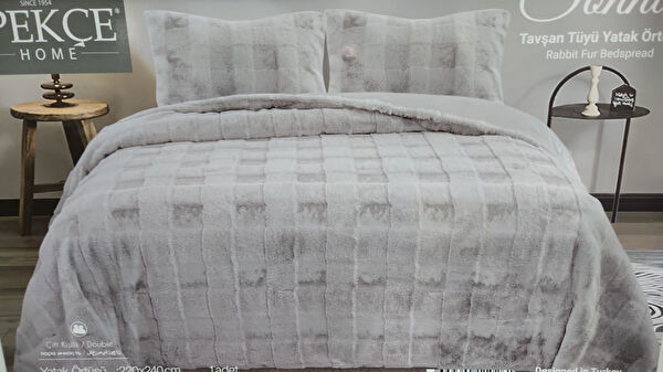 İpekçe Yatak Örtüsü