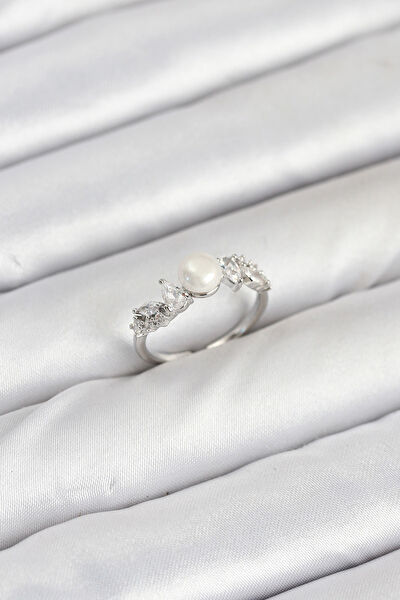 Parla Kadın Yüzük