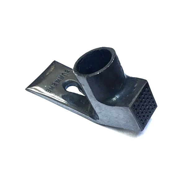 Parla Çekiç, Keser