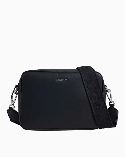 Calvin Klein Kadın Omuz Çantası