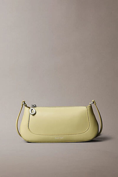 Calvin Klein Kadın Omuz Çantası