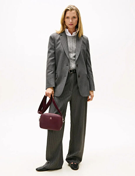 Tommy Hilfiger Kadın Postacı Çantası