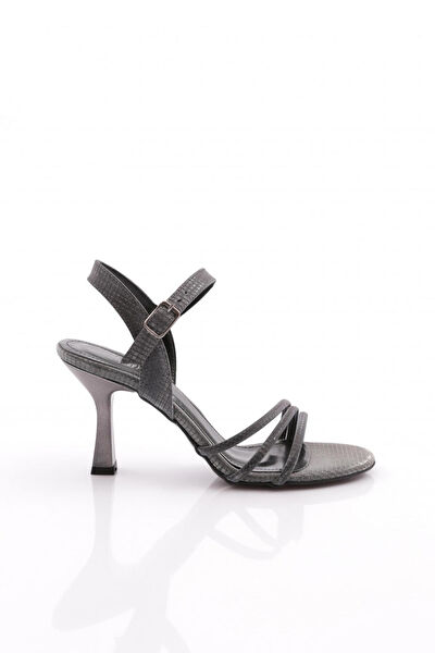 DGN Klasik Topuklu Ayakkabı