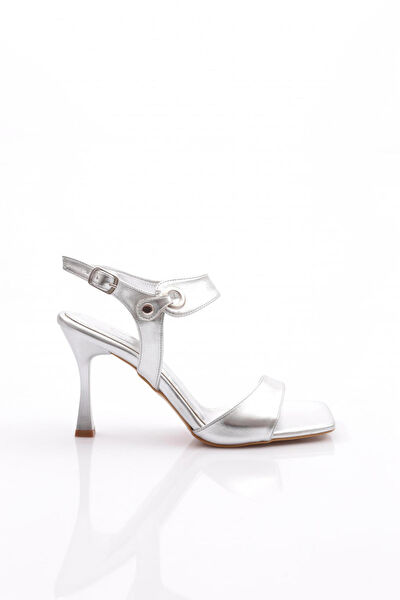 DGN Klasik Topuklu Ayakkabı