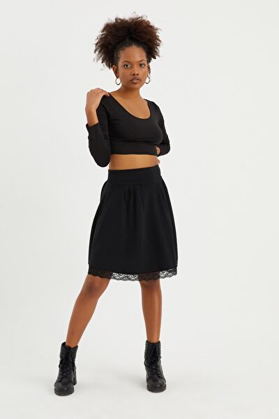 Quincey Kadın Atlet, Body