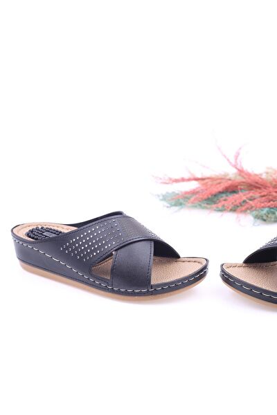 Gezer Kadın Terlik