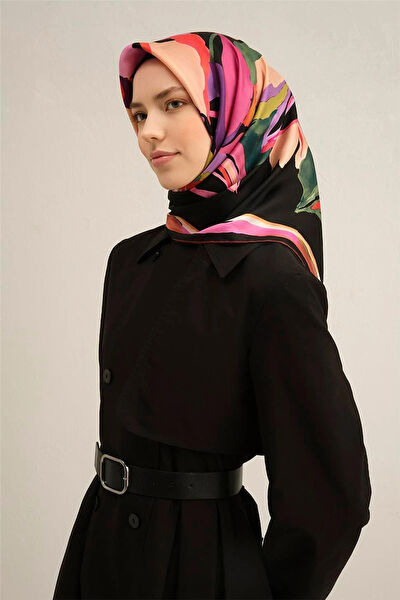 Armine Şal, Eşarp ve Aksesuarı