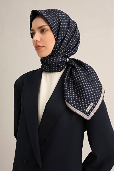 Armine Şal, Eşarp ve Aksesuarı