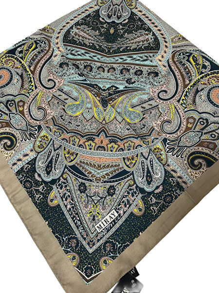 Miray Şal, Eşarp ve Aksesuarı