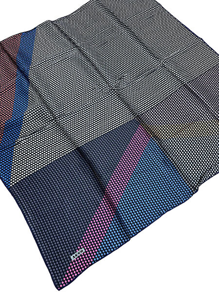 Aker Şal, Eşarp ve Aksesuarı