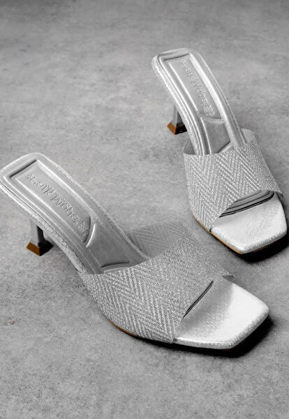 Melonika Kadın Terlik