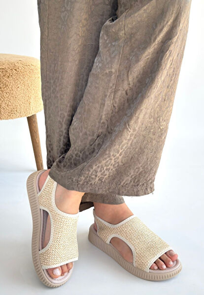 Erbilden Kadın Sandalet