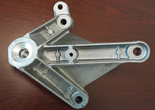 Renault Mais Motor Takozu