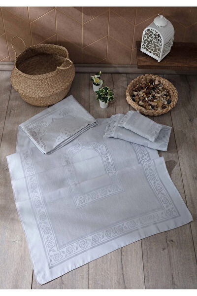 Sarra El, Yüz, Saç Havlusu