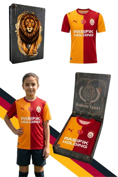 Galatasaray Futbol Forma, Şort