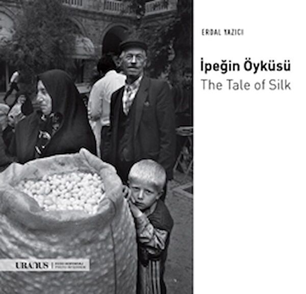 Uranus Sosyoloji, Toplum