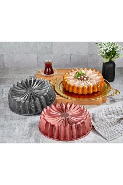 Cosiness Pasta, Kek Kalıbı