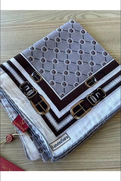 Zeylin Şal, Eşarp ve Aksesuarı